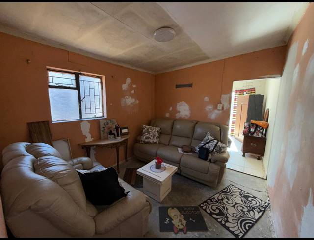 3 BEDROOM HOUSE FOR SALE IN VANDERBIJLPARK CE 3